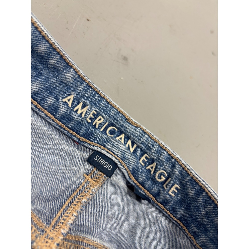 American Eagle Strigid Mom Jeans Womens 4 Short Distressed Blue High Rise‎ Denim - Picture 3 of 8